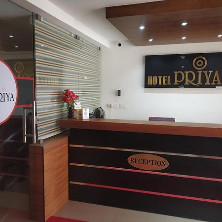 Hotel Priya Chengannur Luaran gambar